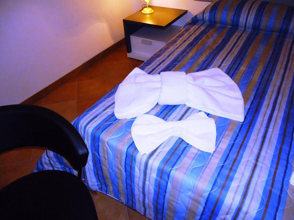 Ciuscia Bed and Breakfast Calatabiano Værelse billede