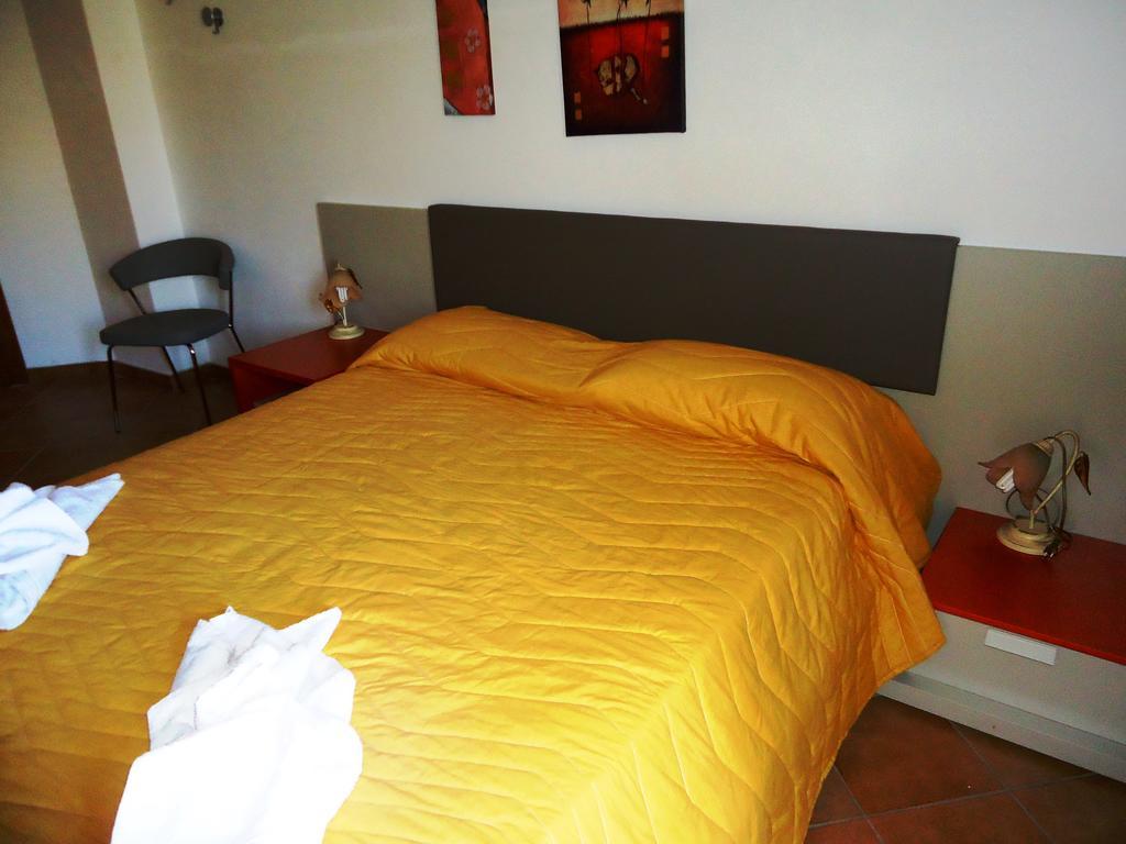 Ciuscia Bed and Breakfast Calatabiano Eksteriør billede